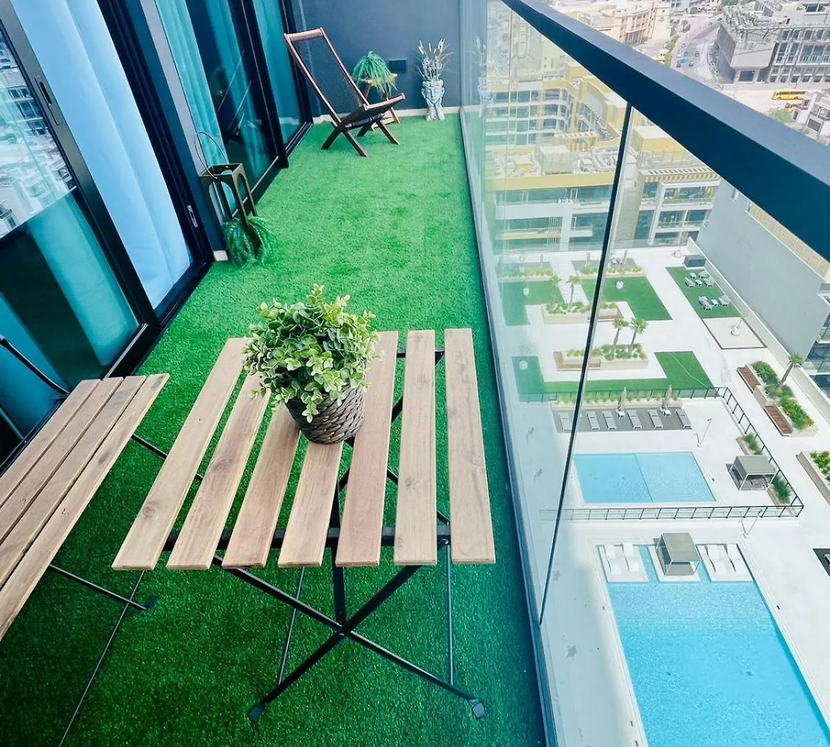 Serene 1-Bedroom Apartment With Pool View In Jvc Dubaj 0*,