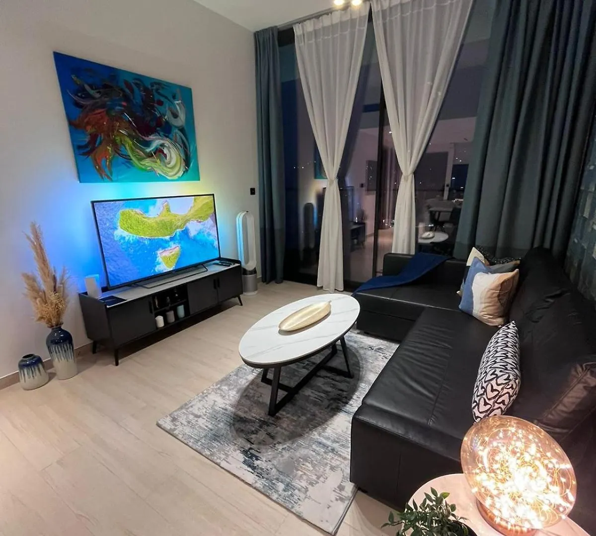 Serene 1-Bedroom Apartment With Pool View In Jvc Dubaj