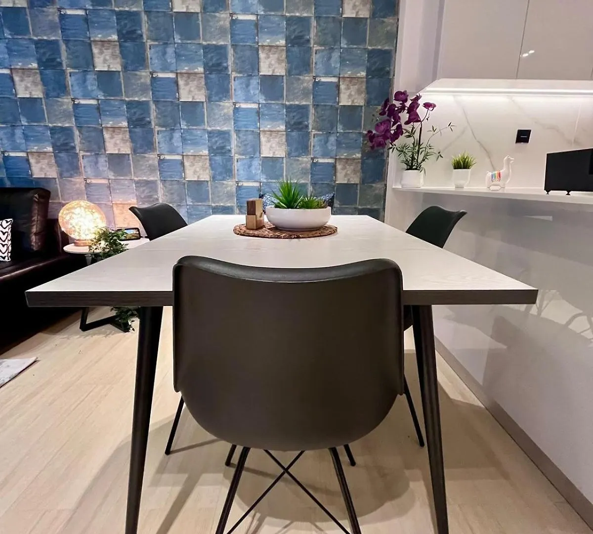 Serene 1-Bedroom Apartment With Pool View In Jvc Dubaj Egyesült Arab Emírségek
