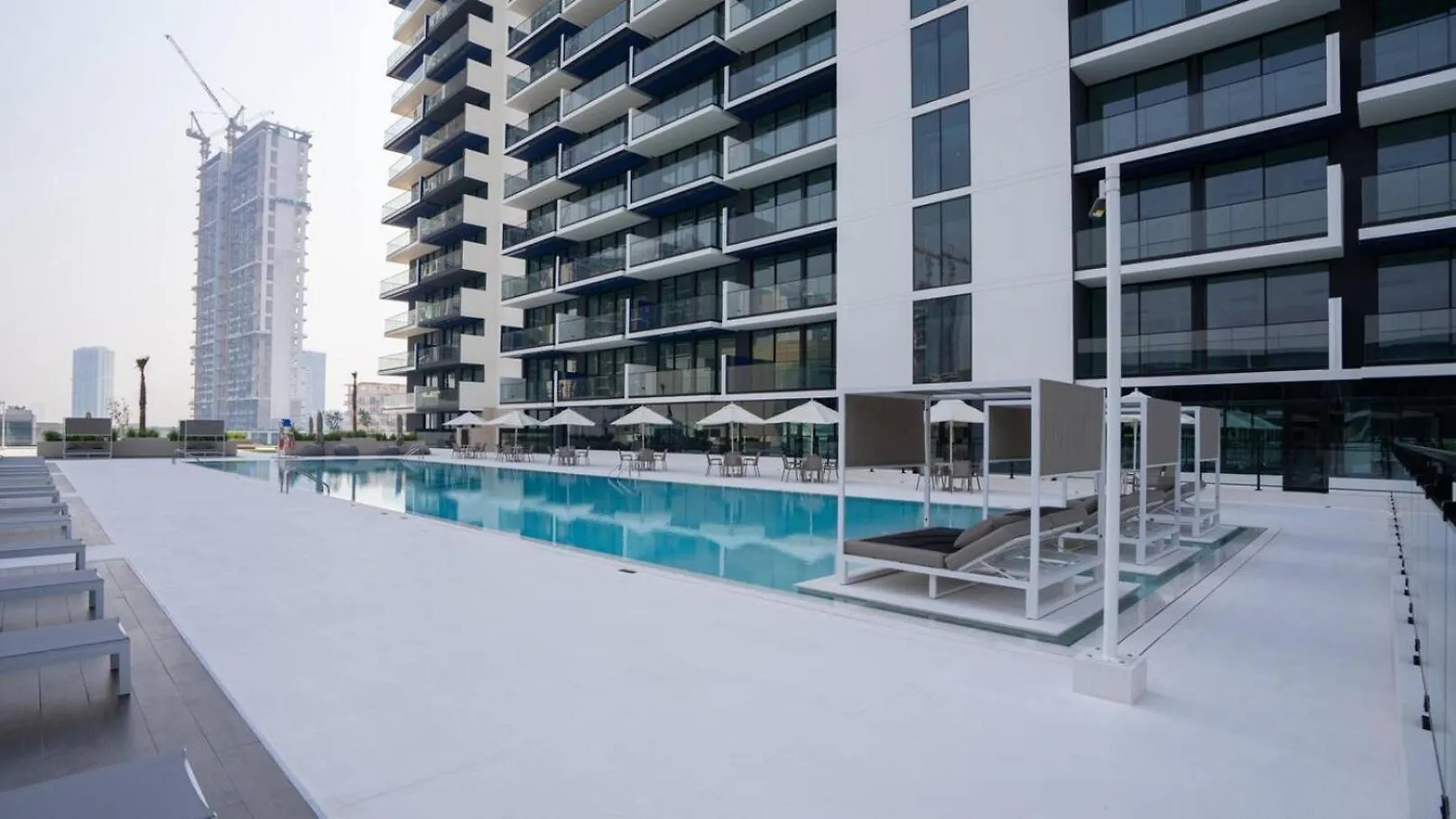 Serene 1-Bedroom Apartment With Pool View In Jvc Dubai