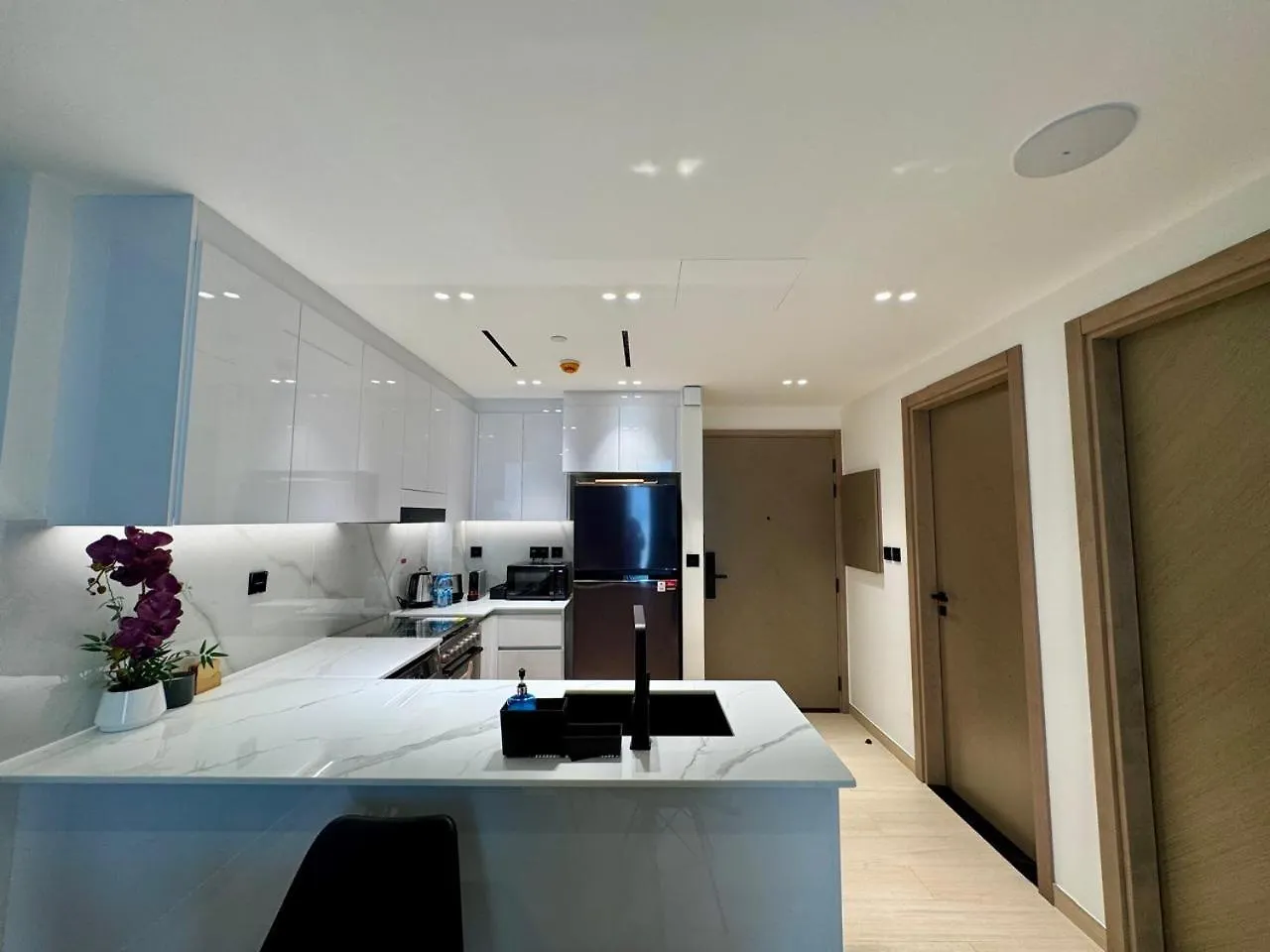 Serene 1-Bedroom Apartment With Pool View In Jvc Dubai